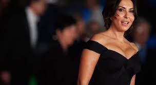 Italian actress sabrina ferilli was born into a political family: Sabrina Ferilli La Vita Privata E Le Curiosita Sull Attrice