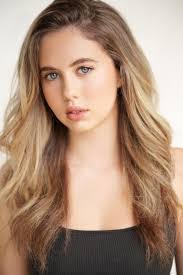 Summer Gilmore's Instagram, Twitter & Facebook