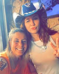 Kacie B. Mize 👾 (@surmiize) • Fotos y videos de Instagram