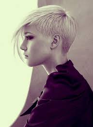 20 Pixie Haircuts For Women 2012 2013 2014 Short Hairstyles Wallpaper I Like The Image A Lot But The Style Kurzhaarschnitte Styling Kurzes Haar Haarschnitt