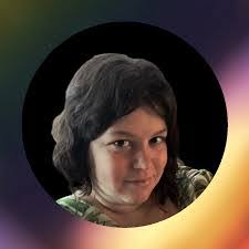 Shante Holmes's Instagram, Twitter & Facebook