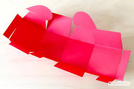 Origami schachteln schachteln basteln geschenkschachtel schablonen schachtel falten box vorlagen geschenkbox basteln anleitung diy verpackung karton papier basteln es ist ausdrcklich untersagt, das pdf, ausdrucke des pdfs sowie daraus entstandene objekte weiterzuverkaufen. Herzschachtel Falten Ohne Kleben Vorlage Anleitung Fur Valentinstag