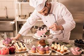 Cake Decorator: What Is It? And How To Become One? | Ziprecruiter