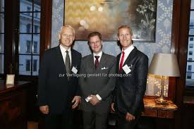 With a team of over 200 lawyers, we guarantee our clients experience and expertise in all areas of corporate and commercial law, both in austria and central and eastern europe. Jahresveranstaltung Der Kronos Advisory Charles Van Erp Kronos Johannes Aehrenthal Chsh Cerha Hempel Spiegelfeld Hlawati Sven E Rischko Chsh Cerha Hempel Spiegelfeld Hlawati Bild 21068 Menschen Juni 2014
