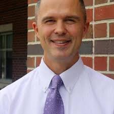 Hingham doesn't go far to find new high school principal