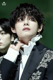 The Psycho Kidnapper In 2020 Taehyung Hot Taehyung Kim Taehyung
