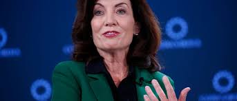 Governor Hochul announces solar project to power 25,000 homes in Niagara  County