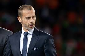 Російський футбольний союз у листі до уєфа вказав на використання політичних мотивів у формі російський футбольний союз (рфс) поскаржився у спілку європейських футбольних. Cheferin Graye Z Vognem Glava Uyefa Mozhe Ne Tilki Obpektisya Ale I Zgoriti