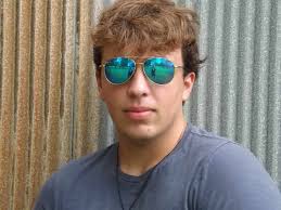 Can someone edit this photo for me?