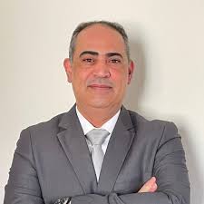 بشير المومني يكتب: عن الاعلام الرقمي.. التفاصيل في التعليق الأول