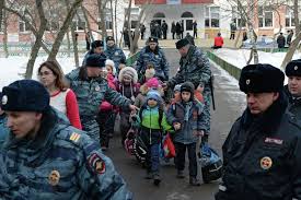 В это время также был большой взрыв около нашего кабинета. Strelba V Shkole Trevozhnyj Zvonok Dlya Rossii Rossiya Inosmi Vse Chto Dostojno Perevoda