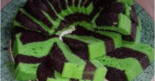 Tepung ini bisa anda kreasikan untuk membuat kue bolu panggang yang lezat, empuk, dan bertekstur unik. Resep Bolu Kukus Ketan Item Lapis Pandan Santan Bolu Ketan Hitam Itu Kue Kesukaan Saya Makanya Saya Coba Buatnya Sendiri Dan Ternyata Resep Adonan Kue Kue
