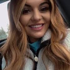 Amber Ruhl's Instagram, Twitter & Facebook