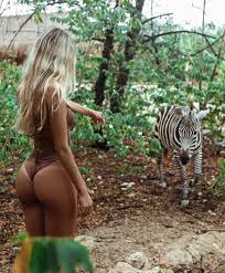 Zebra friend Porn Pic - EPORNER