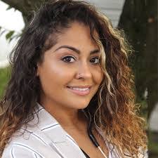 Abby Santiago's Instagram, Twitter & Facebook