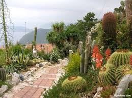 In valensole, dem herzen der provence, liegt das anwesen von andré de villeneuve. Parks Und Garten In Provence Alpes Cote D Azur Frankreich