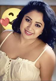 Wow wonderful looking ,how she is looking to explain in detail with comments