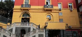 Villa delle querce resort features a restaurant, seasonal outdoor swimming pool, a bar and garden in palo del colle. Chi Siamo Clinica Villa Delle Querce