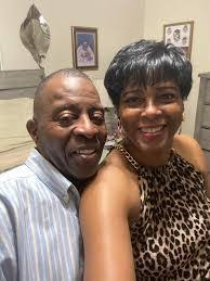 Dana Grimm's Instagram, Twitter & Facebook