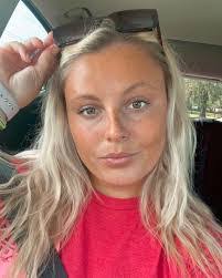 Sonya Sampson's Instagram, Twitter & Facebook