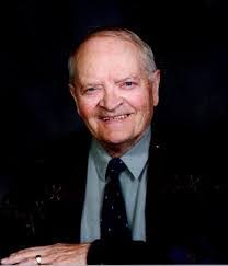 Darcy Pahl's Instagram, Twitter & Facebook