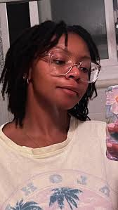 What LIGHT oil would yall suggest to assist with moisture retention and  growth? : r/locs