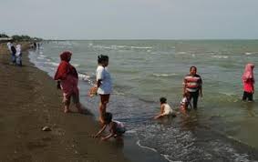 Adalah di wilayah pantai utara jawa barat, yaitu di kabupaten indramayu dengan. Wisata Jawa Barat Archives Laman 38 Dari 66 Ihategreenjello