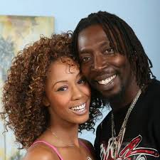 Salute to WWE Hall of Famer Booker T, and his beautiful wife, fellow WWE  Hall of Famer Sharmell Huffman! #wwe #bookert #queensharmell  (anchor.fm/thingsyoudontseepodcast)