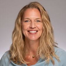 First National Bank promotes 2 employees to executive roles