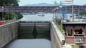 Jun 22, 2021 · die schleuse wernsdorf soll künftig an die leitzentrale in grünau angeschlossen werden. Lavita Auf Der Donau Die Schleusen Br Fernsehen Fernsehen Br De