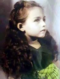 Anna Alvarez's Instagram, Twitter & Facebook