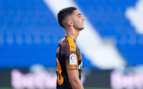 Discover everything you want to know about ferrán torres : Man City New Boy Ferran Torres Reveals He Wanted To Stay At Valencia But Club Didn T Want Him As He Slams His Ex Captain