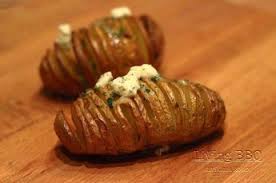 Facherkartoffeln Mit Krauterbutter Livingbbq De Facherkartoffeln Grillkartoffeln Grillgemuse Rezept