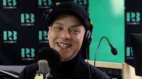 Robert Fux piggar upp Hanna och Christopher 31 mars 2023