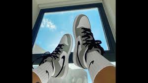 Explore wide range of cotton canvas, modern art & traditional canvas paintings at myntra ✯ discounts. Quarantine Painting Recreating A Nike Shoe Photo On Canvas Using Acrylic Paint Youtube