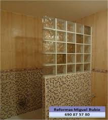 Los problemas que comentas son bastante comunes en todos los platos de ducha de carga mineral , por lo que nos comentas parece que no se instaló correctamente pues es extraño que se llegue a deformar dos centímetros. Foto Plato Ducha Paves De Reformas Miguel Rubio 1138802 Habitissimo
