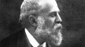 Elda Gonzalez's Instagram, Twitter & Facebook