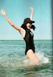 寫真 綾瀨遙30歲寫真 10年來首拍水著照秀f cup好身材 34p japanese girl sea photo swimwear
