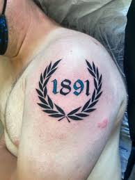 Il est considéré comme un match au sommet, et dès lors, tombe dans le champ du vocable topper, au titre d'affiche de la journée. Club Brugge Tattoos Kingpin Brugge