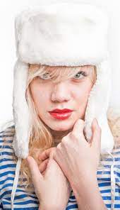 Venalainen Karvahattu Neukkukokardilla Valkoinen Varusteleka Fi Army Fashion Army Girl Winter Hats