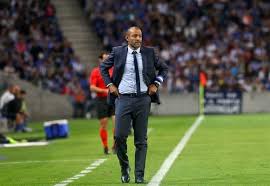 We keep working convinced and confidents. Nuno Espirito Santo Sai Pela Porta Pequena Jtm