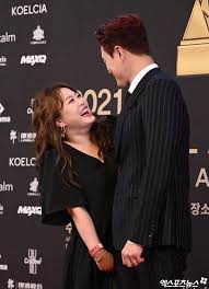 방송 중 난생 첫 부부싸움?! Vi1m6e0yr4kxxm