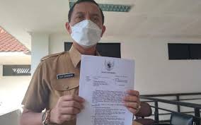 Posko pengaduan thr jika belum dapat thr 2021 , kapan jam buka posko pengaduan thr 2021 ? H 7 Lebaran Disnakertrans Karawang Buka Posko Pengaduan Thr