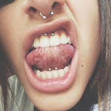 Pin By Lea J On Accesorio Face Piercings Mouth Piercings Smiley Piercing