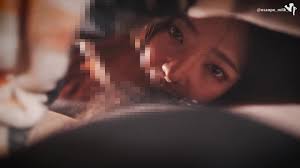 スマホいじりの好きな彼女は、やらしい事が大好きなドスケベっ娘。おじさんちんこをコタツで足コキ、フェラ、寝バック。(素人、日本人、個人撮影)