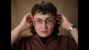 Riot-Pop und queeres Dating: Get Jealous veröffentlichen Debütalbum  "Casually Causing Heartbreaks" » TONSPION