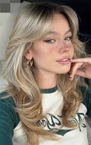 Michelle Samano (michellesamano130)