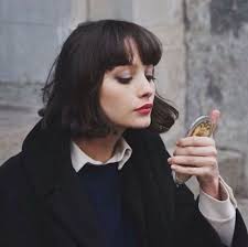 パリジェンヌの綺麗の秘密はね 自然体な美しさを得るフランス流メイク 美容法 mery メリー ヘアスタイリング ショートのヘアスタイル 美髪