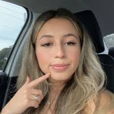 Alison Quinones's Instagram, Twitter & Facebook