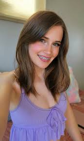 TW Pornstars - Gamer Girl. Twitter. Am I cute enough with braces? Anime😋.  5:56 PM - 25 Nov 2022